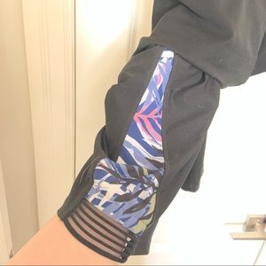 2X Capris ActiveZone Sheer detailing